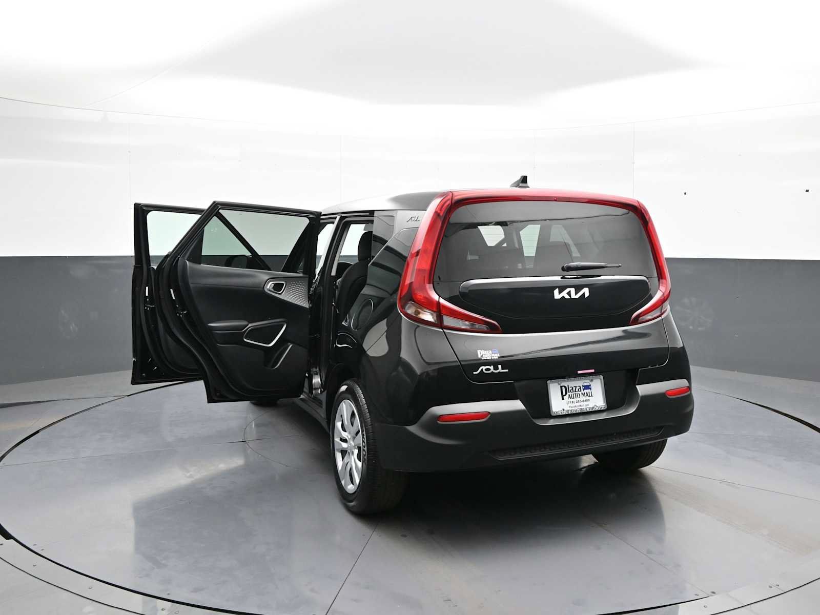 Used 2022 Kia Soul LX FWD image 45