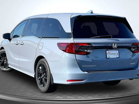 Used 2024 Honda Odyssey Sport image 14