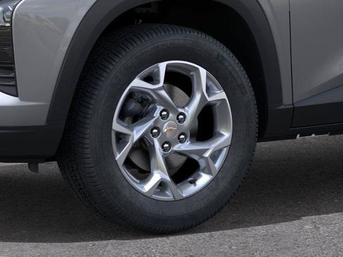 New 2026 Chevrolet Trax LS w/ LS Convenience Package FWD image 33