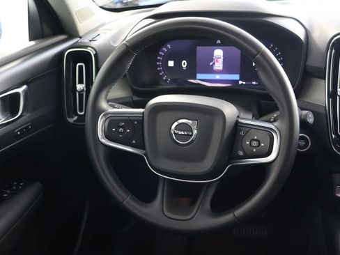 Used 2024 Volvo XC40 B5 Plus AWD/4WD image 10