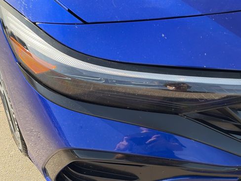 Certified 2025 Hyundai Elantra Limited FWD image 11