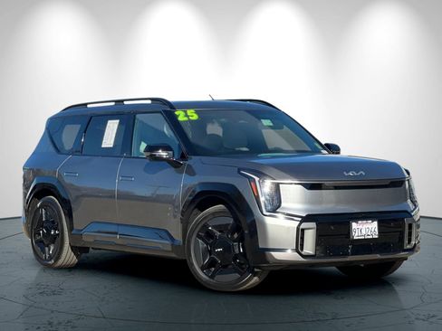 Certified 2025 Kia EV9 GT-Line image 2