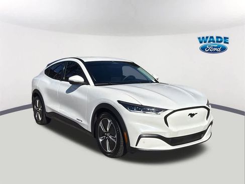 Used 2022 Ford Mustang Mach-E Select image 3