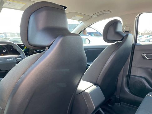 New 2026 Kia K4 FWD image 24