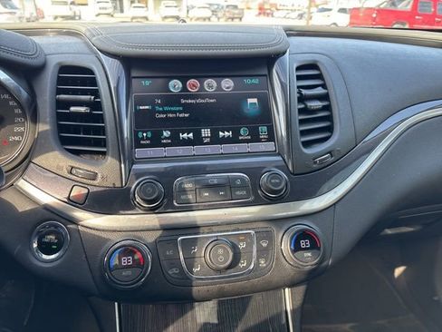 Used 2018 Chevrolet Impala LT image 16