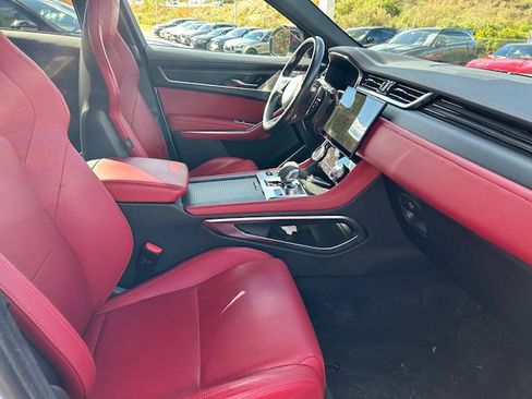 Certified 2023 Jaguar F-PACE R-Dynamic S image 19