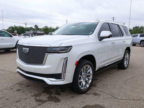Used 2023 Cadillac Escalade Premium Luxury w/ LPO, Radiant Package AWD/4WD image 36