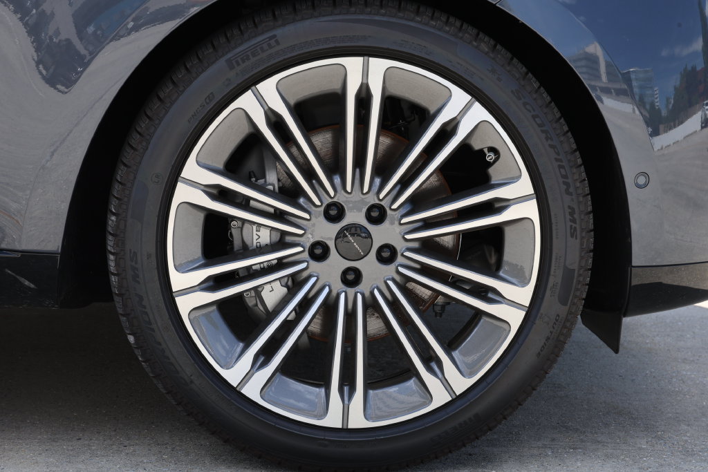 New 2026 Land Rover Range Rover SE AWD/4WD image 11