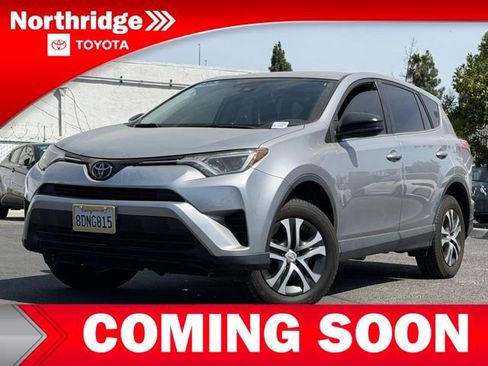 Used 2018 Toyota RAV4 LE w/ Carpet Mat Package FWD image 3