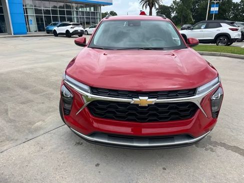 New 2026 Chevrolet Trax LT w/ Driver Confidence Package FWD image 10