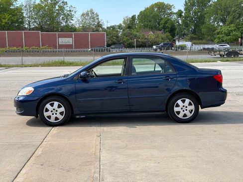 Used 2005 Toyota Corolla CE FWD image 7
