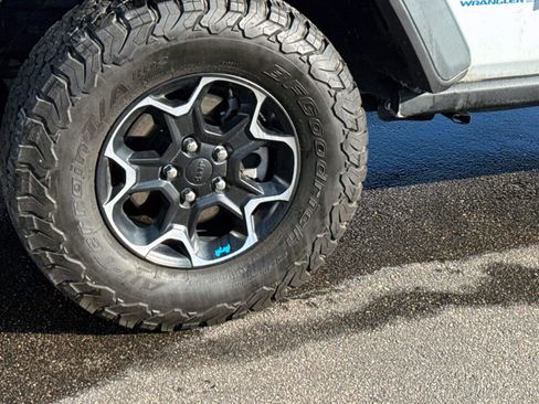 Used 2023 Jeep Wrangler Unlimited Rubicon 4xe w/ Steel Bumper Group image 5