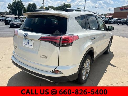 Used 2018 Toyota RAV4 Limited AWD/4WD image 9