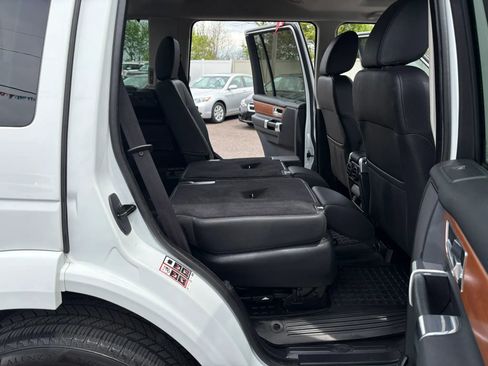 Used 2014 Land Rover LR4 HSE AWD/4WD image 26
