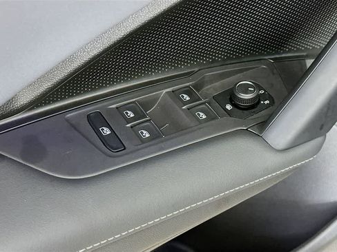 Used 2025 Volkswagen Tiguan SE R-Line AWD/4WD image 29