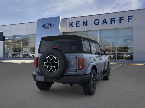 New 2025 Ford Bronco Outer Banks image 9