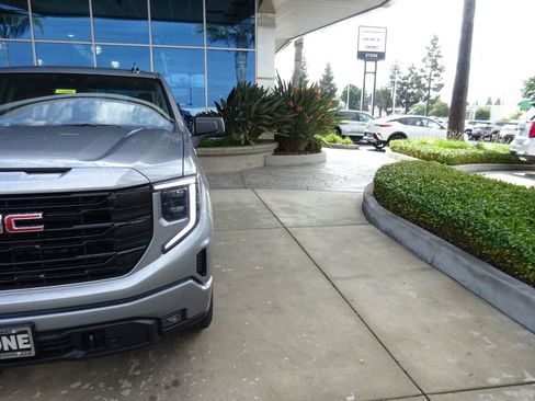 New 2026 GMC Sierra 1500 Elevation AWD/4WD image 31