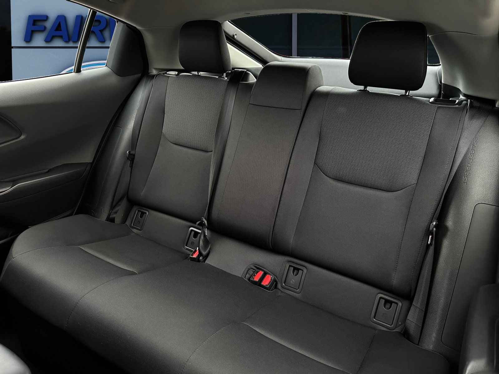 Used 2025 Toyota Prius LE FWD image 12