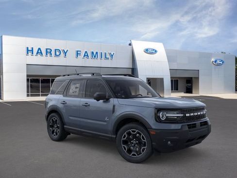 Used 2025 Ford Bronco Sport Outer Banks w/ Outer Banks Tech Package+ AWD/4WD image 7