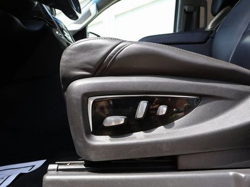 Certified 2019 Cadillac Escalade Luxury RWD image 46