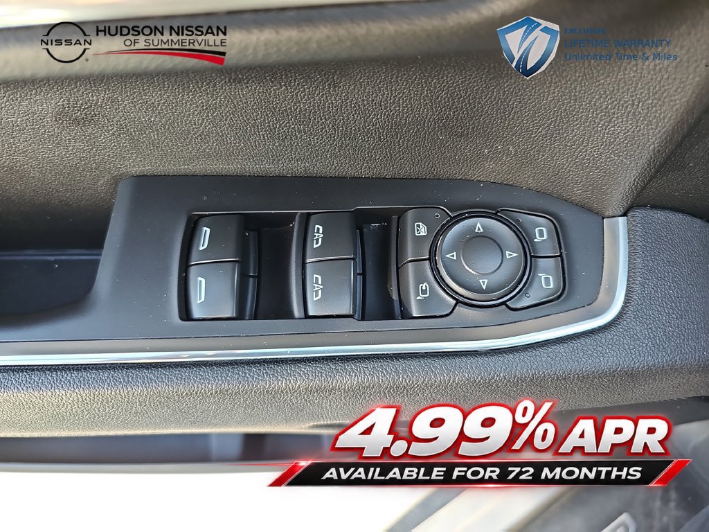 Used 2025 GMC Sierra 1500 SLT RWD image 28
