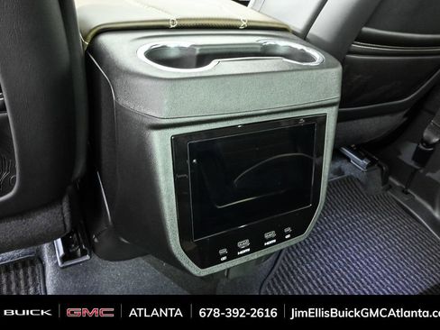 Used 2026 GMC Yukon Denali Ultimate image 22