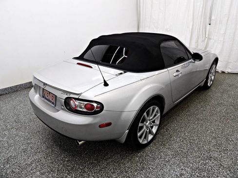 Used 2007 MAZDA MX-5 Miata Grand Touring image 12
