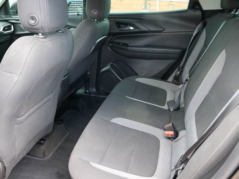 Used 2023 Chevrolet TrailBlazer LS FWD image 12