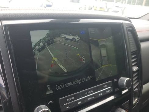 Used 2023 Nissan Titan PRO-4X w/ Pro-4x Convenience Package AWD/4WD image 21