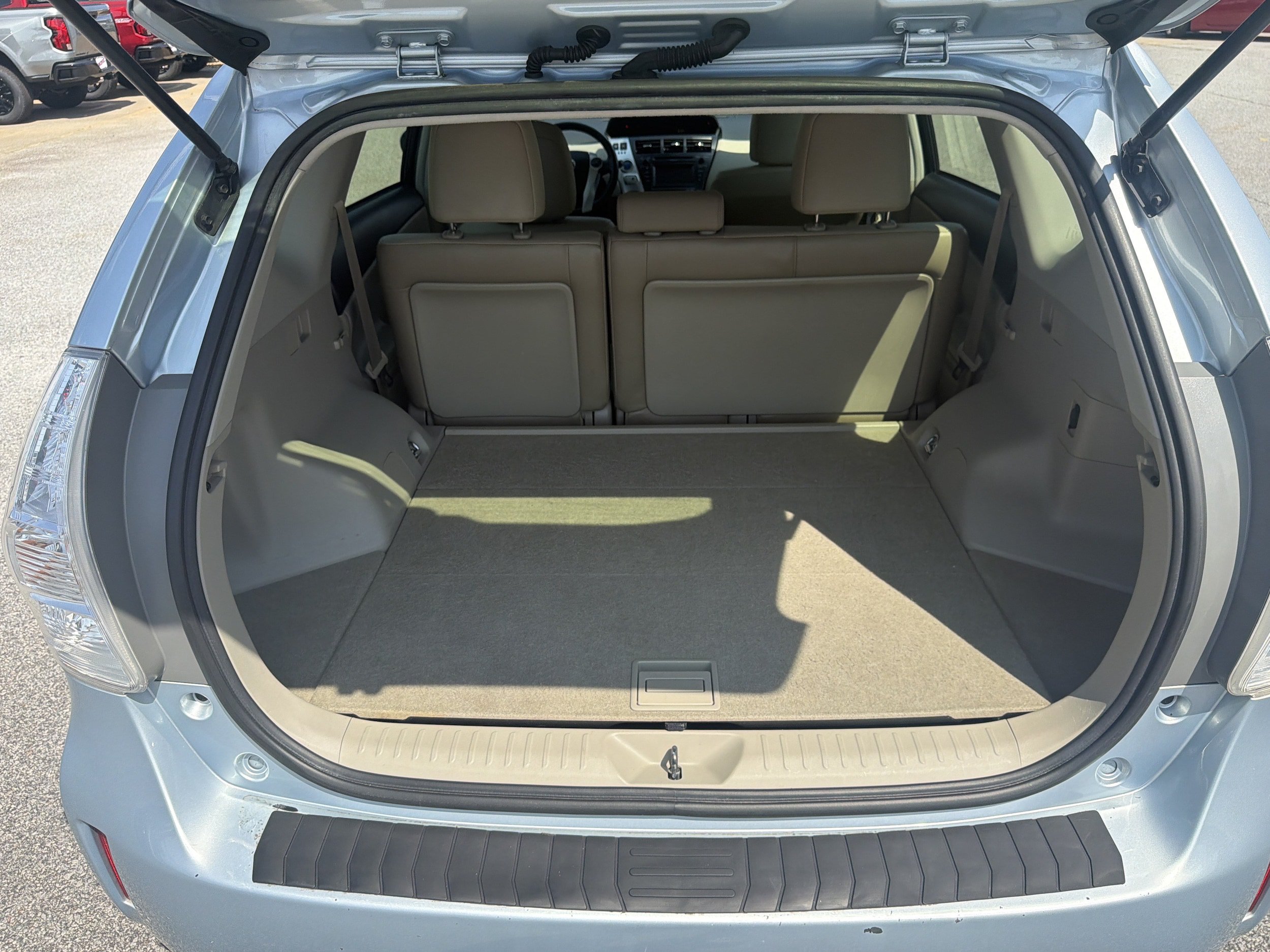 Used 2013 Toyota Prius V Five FWD image 18
