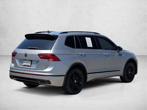 Used 2022 Volkswagen Tiguan SE R-Line FWD image 5