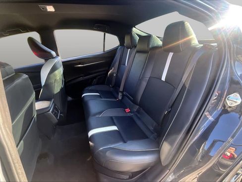 Used 2025 Toyota Camry SE w/ Convenience Package FWD image 20