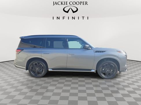 New 2026 INFINITI QX80 4WD image 4