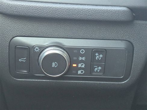 Used 2022 Ford Escape Titanium image 25