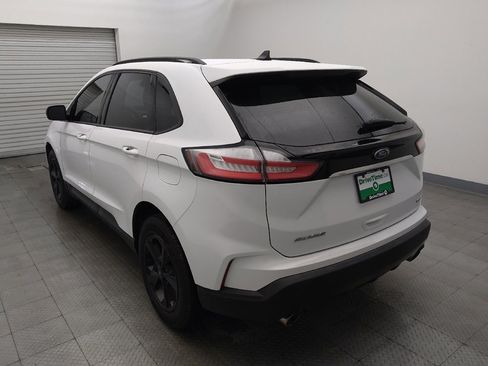 Used 2020 Ford Edge SE FWD image 5