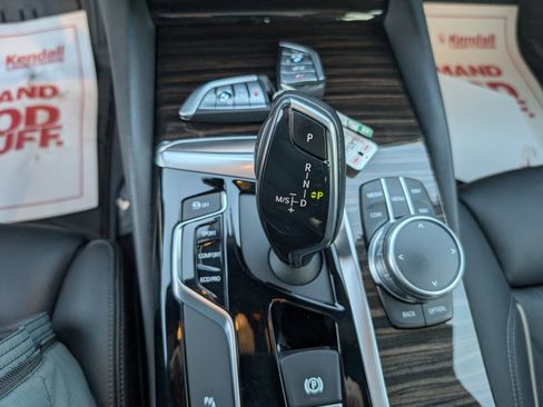 Used 2018 BMW 530i xDrive image 20