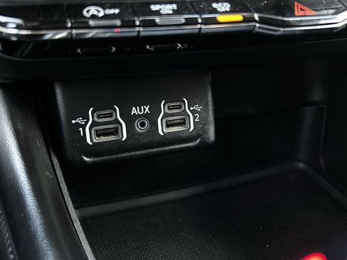 Used 2022 Dodge Durango SXT w/ Blacktop Package AWD/4WD image 21