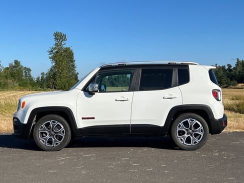 Used 2015 Jeep Renegade Limited image 7