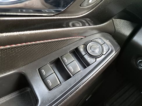 Used 2022 Chevrolet Traverse RS image 24