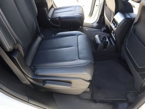 New 2025 Jeep Grand Cherokee L Overland w/ Luxury Tech Group IV image 16