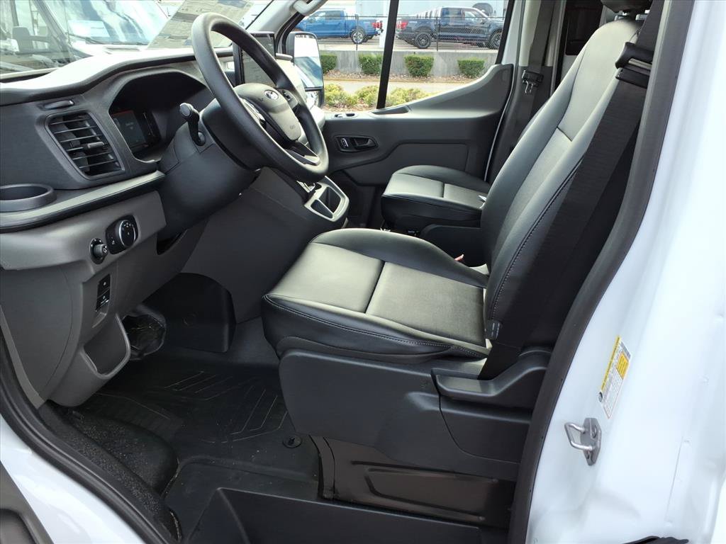 New 2026 Ford Transit 350 148 Medium Roof RWD image 4
