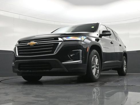 Used 2023 Chevrolet Traverse LT FWD image 31