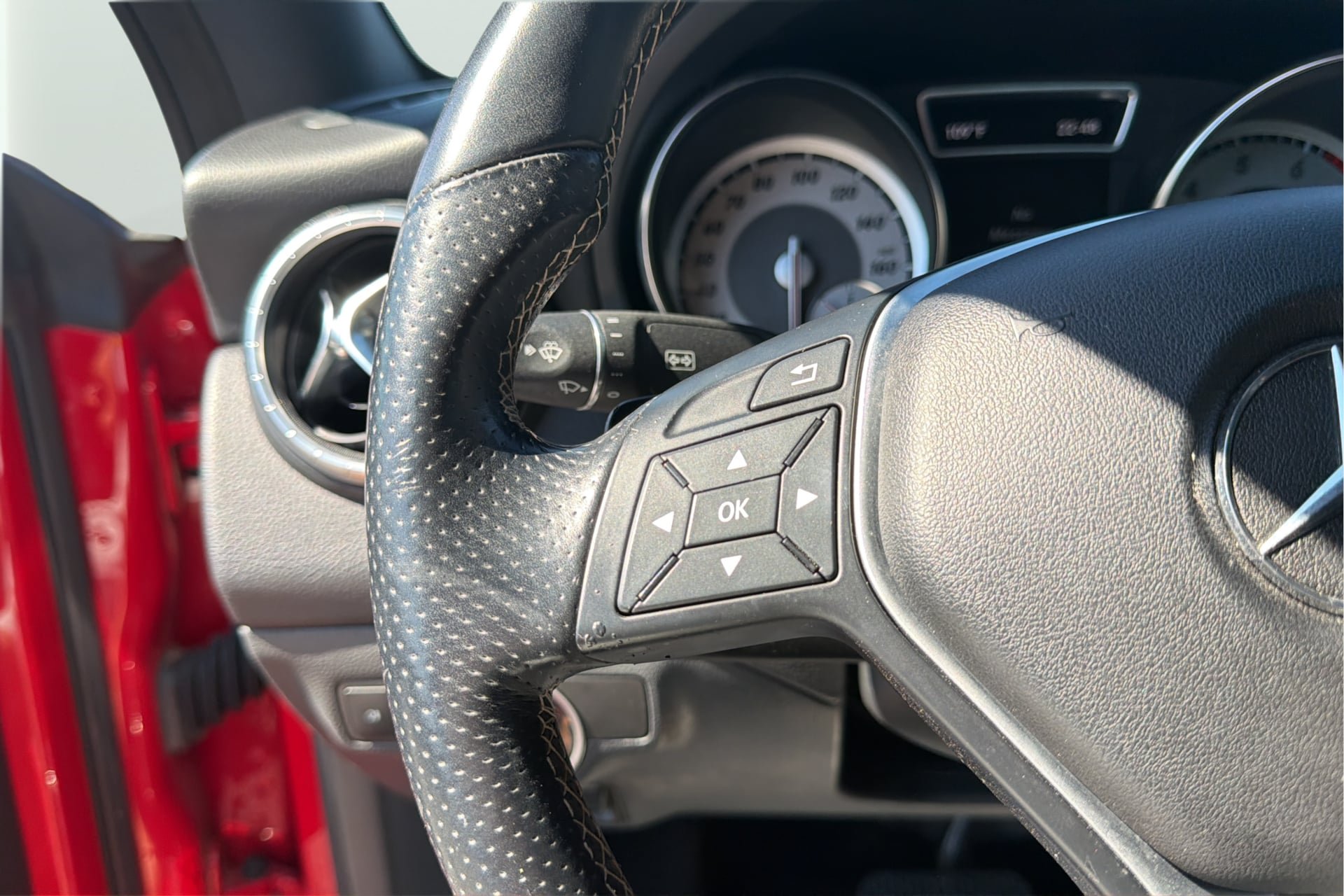 Used 2014 Mercedes-Benz CLA 250 image 26