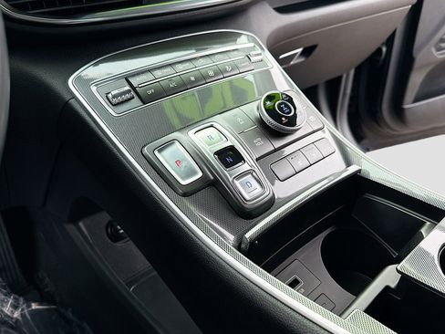 Used 2021 Hyundai Santa Fe SEL w/ Convenience Package image 11