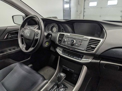 Used 2015 Honda Accord Sport image 41