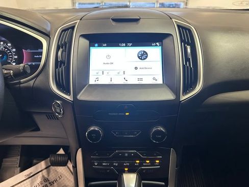 Used 2017 Ford Edge SEL w/ Equipment Group 201A AWD/4WD image 9
