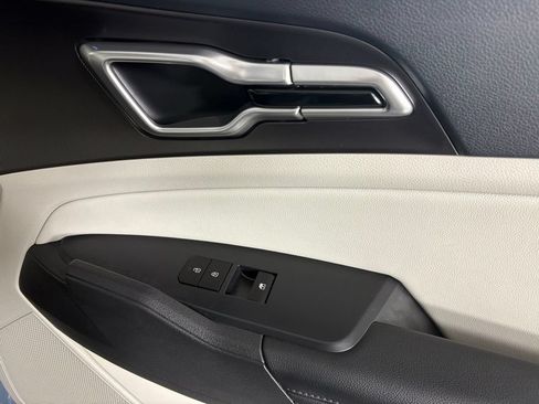 New 2026 Kia Sportage EX AWD/4WD image 13