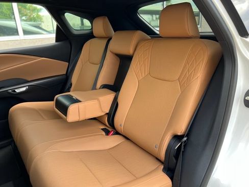 New 2026 Lexus RX 450h AWD w/ Convenience Package image 37