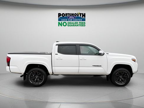 Used 2021 Toyota Tacoma SR5 AWD/4WD image 6