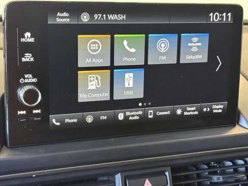 Used 2024 Honda Pilot TrailSport image 6